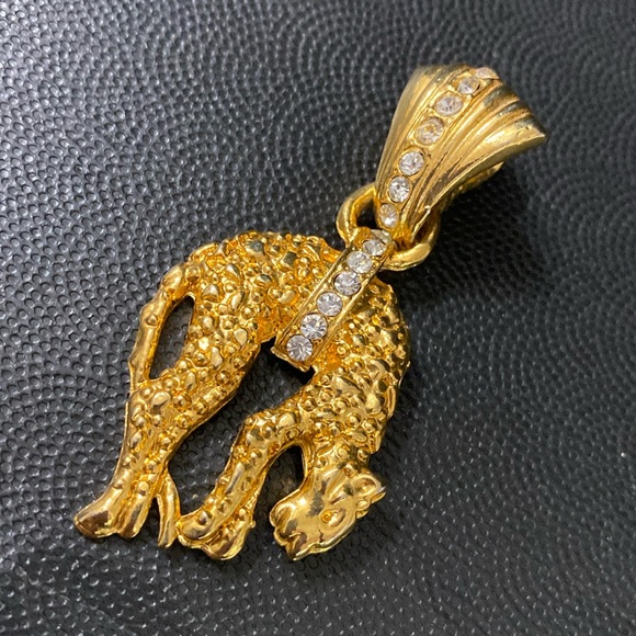 Vintage Sitting Cheetah Pendant with Rhinestones necklace - Picture 3 of 9